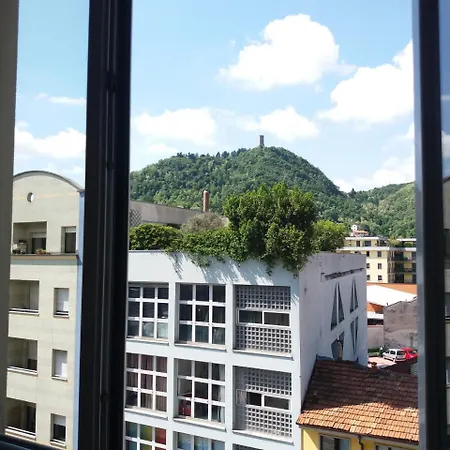 Helga Apartament Como