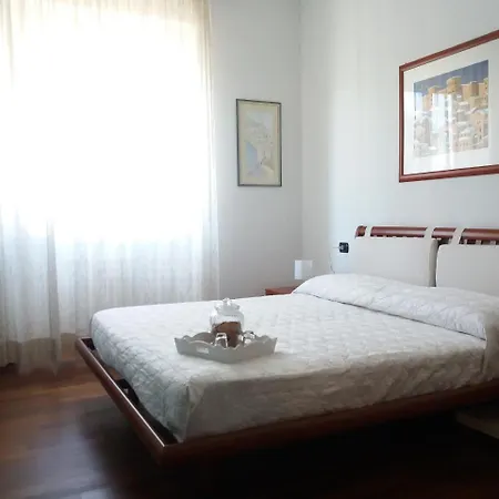 Helga Apartament Dom wakacyjny Como